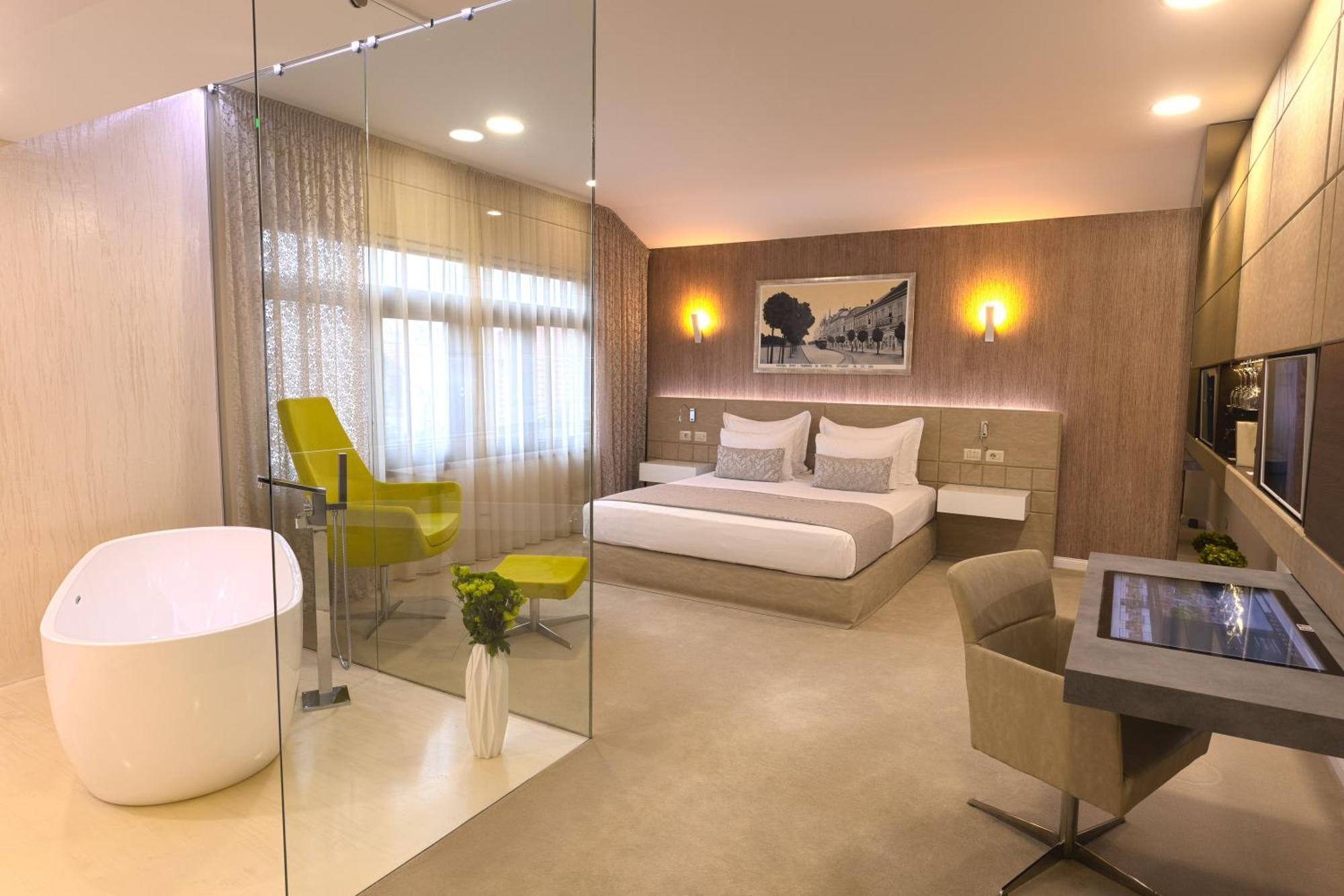 Hotel Vila Class サトゥ・マーレ エクステリア 写真