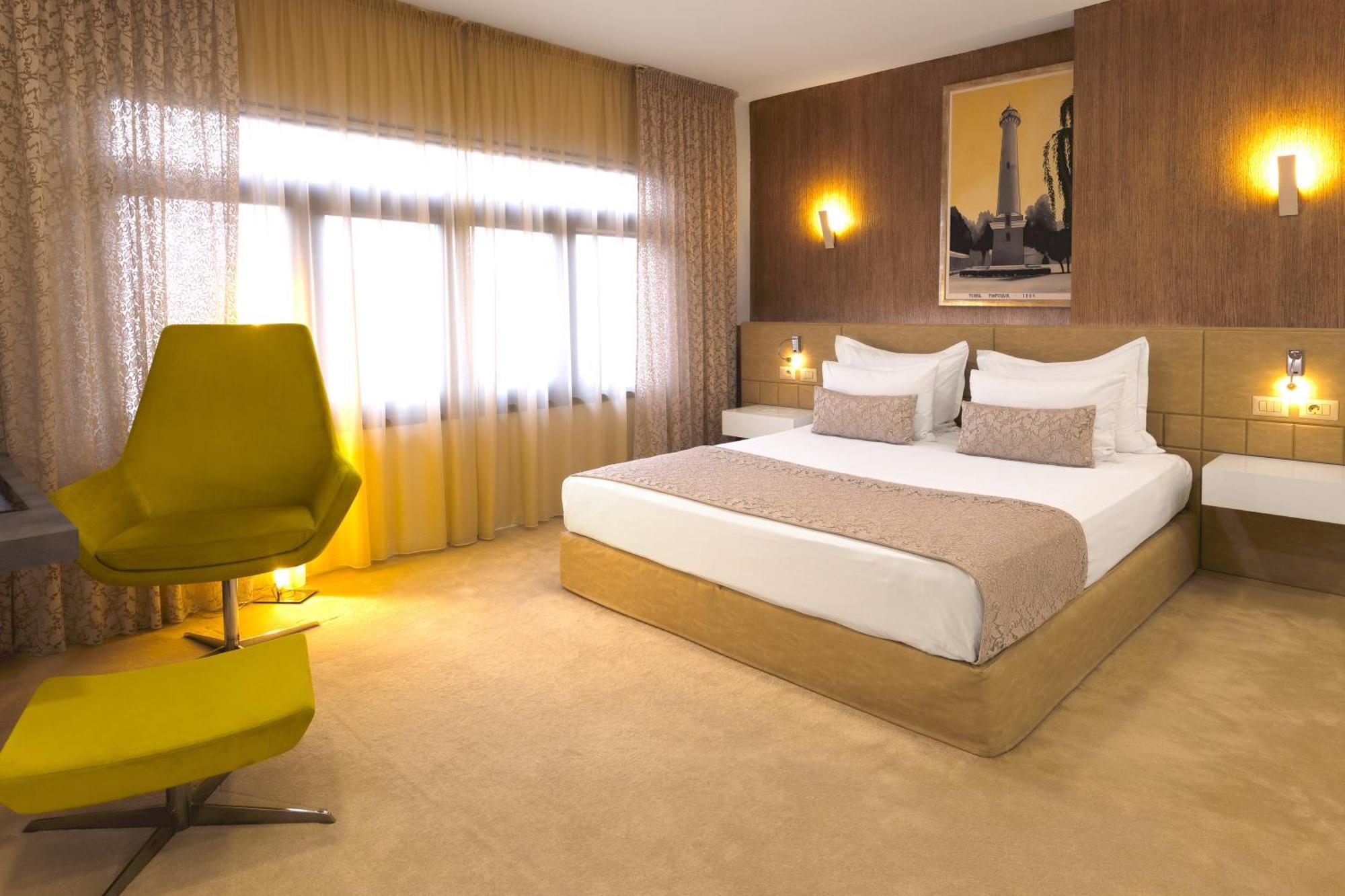 Hotel Vila Class サトゥ・マーレ エクステリア 写真